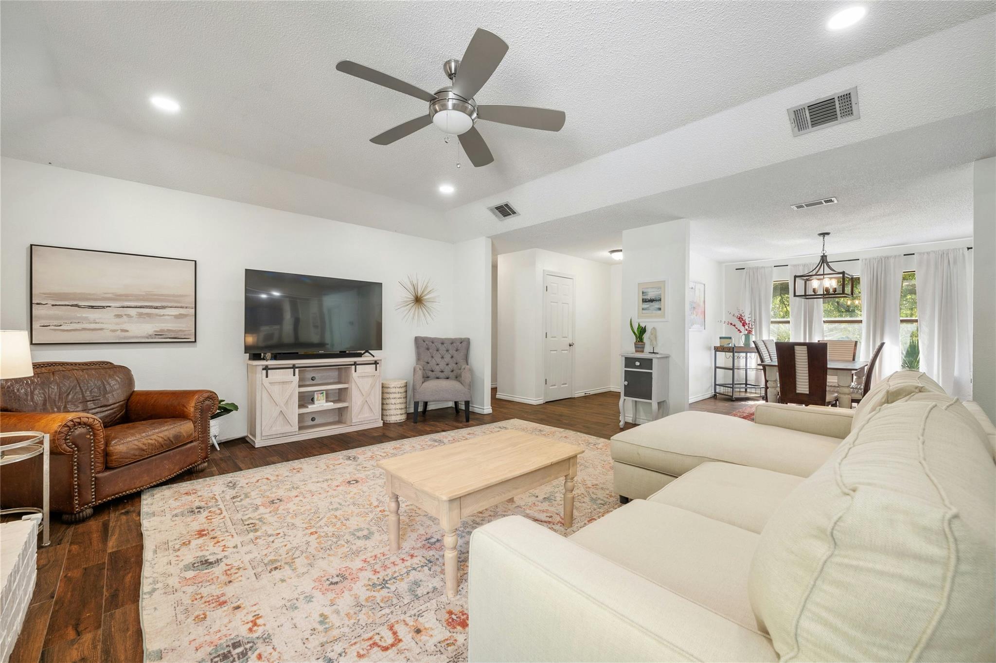 118 Copperleaf Rd, Lakeway, TX 78734