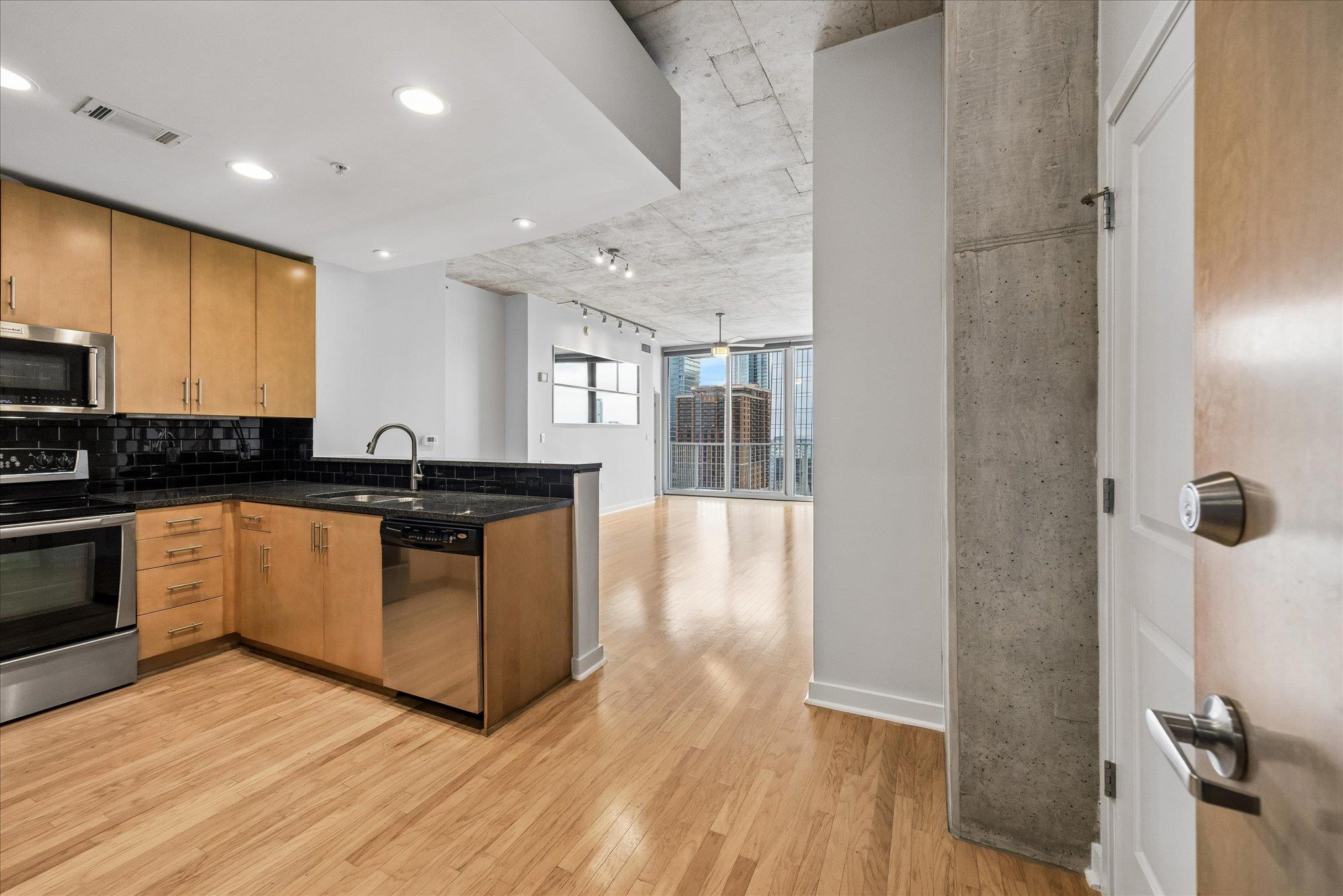 360 Nueces St # 2005, Austin, TX 78701