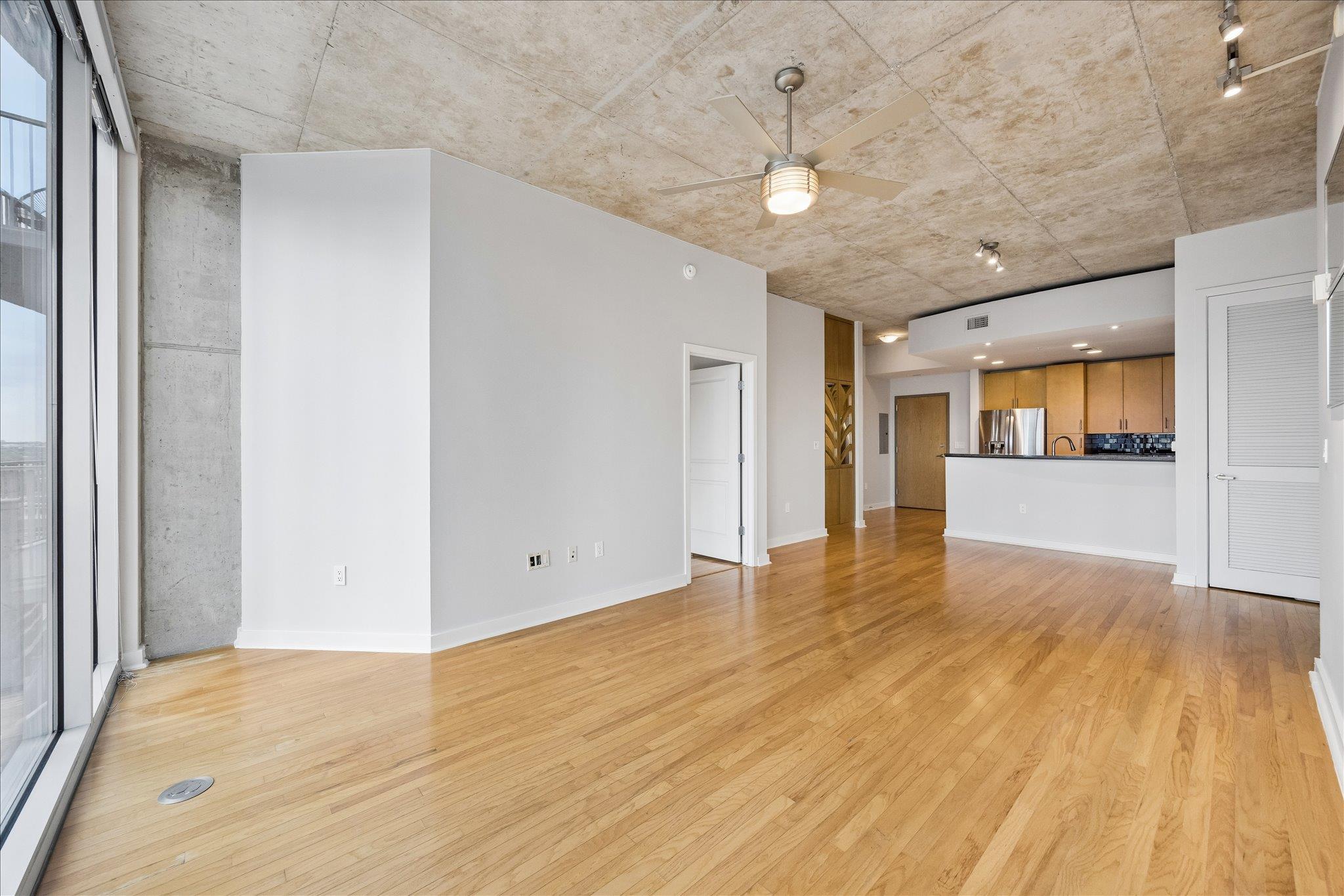 360 Nueces St # 2005, Austin, TX 78701