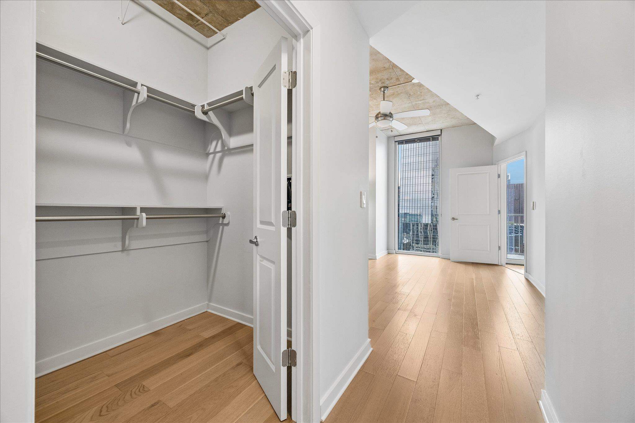 360 Nueces St # 2005, Austin, TX 78701