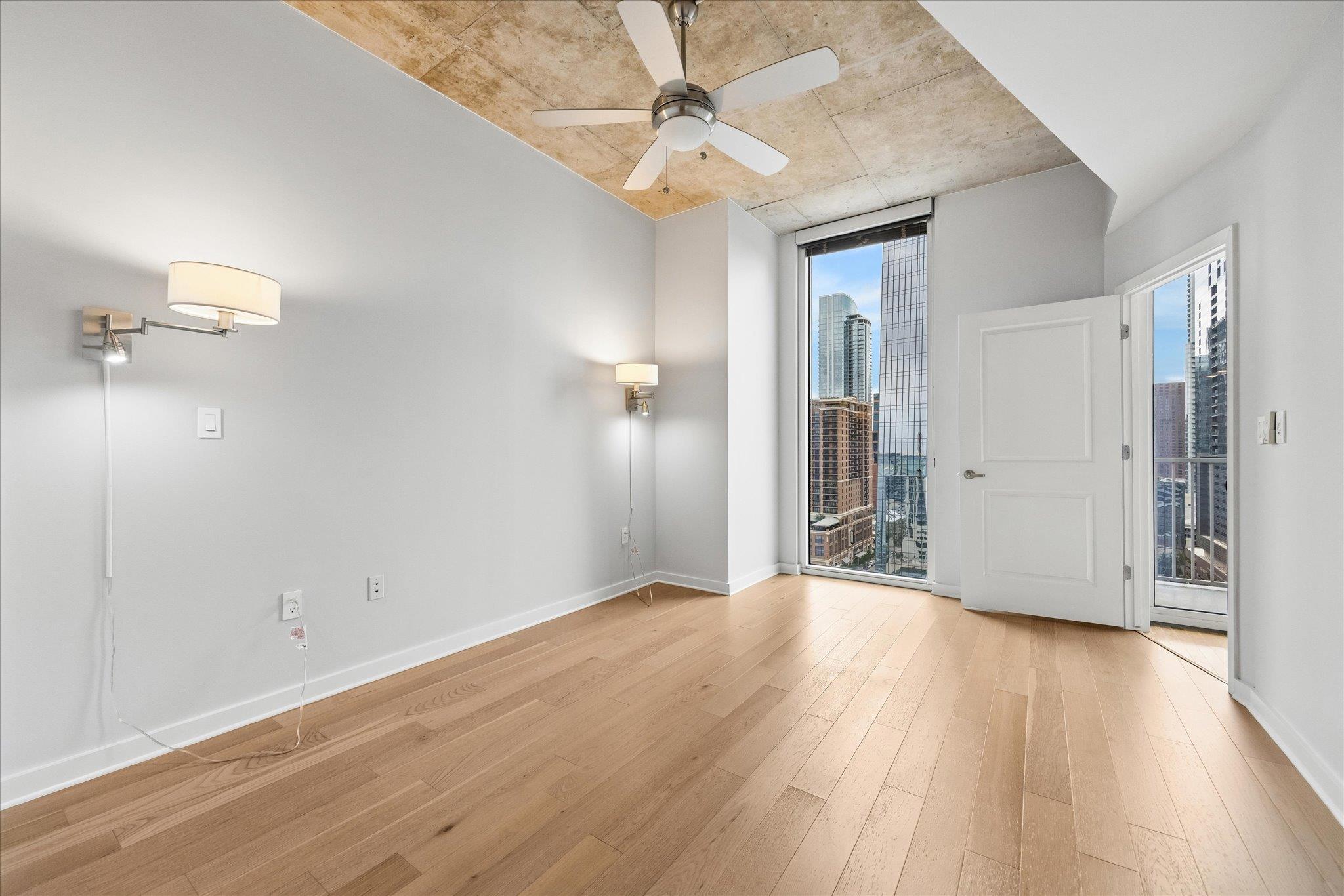 360 Nueces St # 2005, Austin, TX 78701