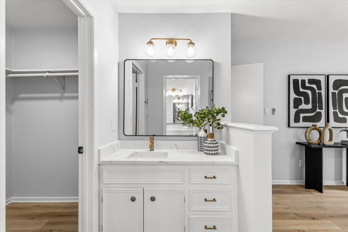 6209 Sun Vista Dr, Austin, TX 78749