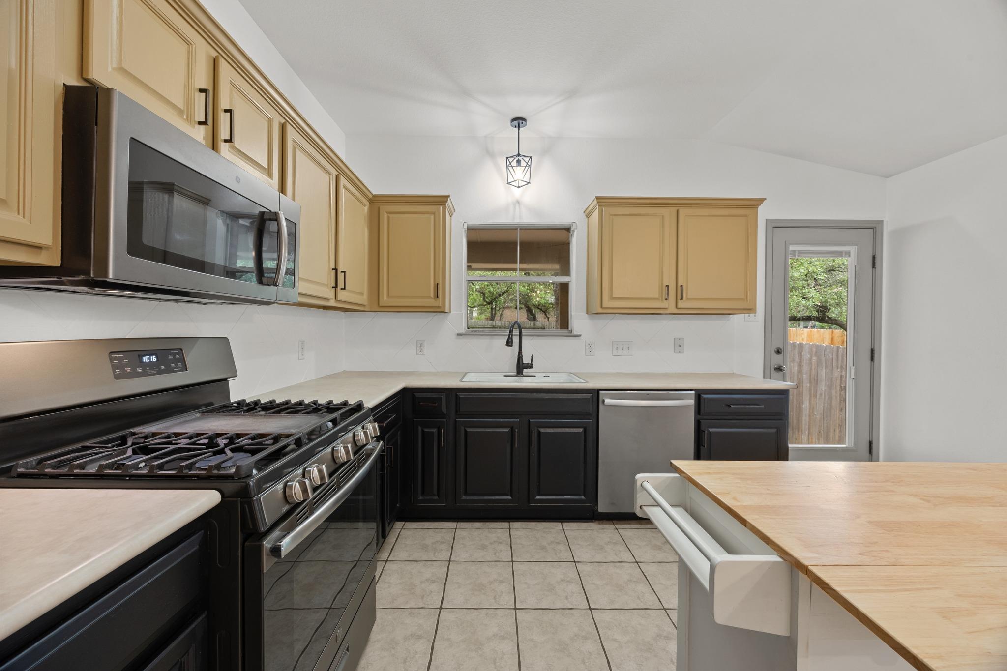 16505 Castletroy Dr, Austin, TX 78717