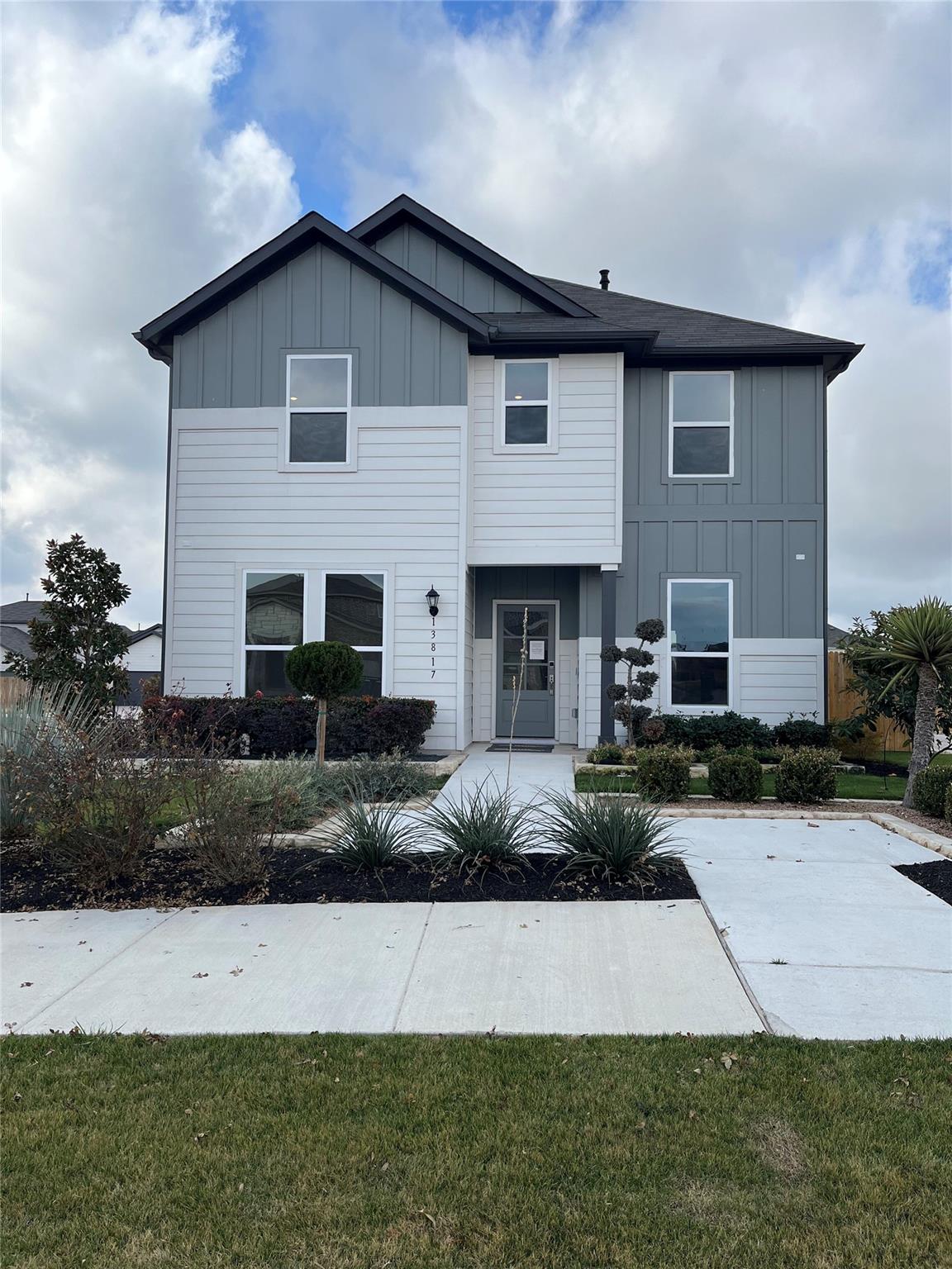 13817 Gilwell Dr, Del Valle, TX 78617