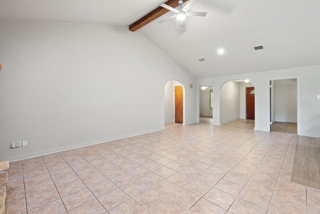 136 Philly Ct, Fischer, TX 78623