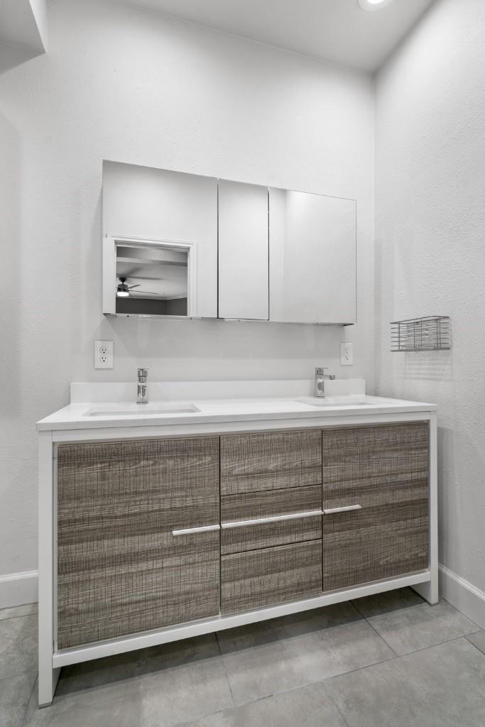 1741 Spyglass Dr # 1-123, Austin, TX 78746