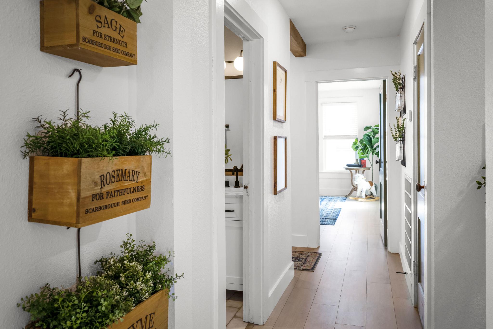 215 Paulus St, Schulenburg, TX 78956