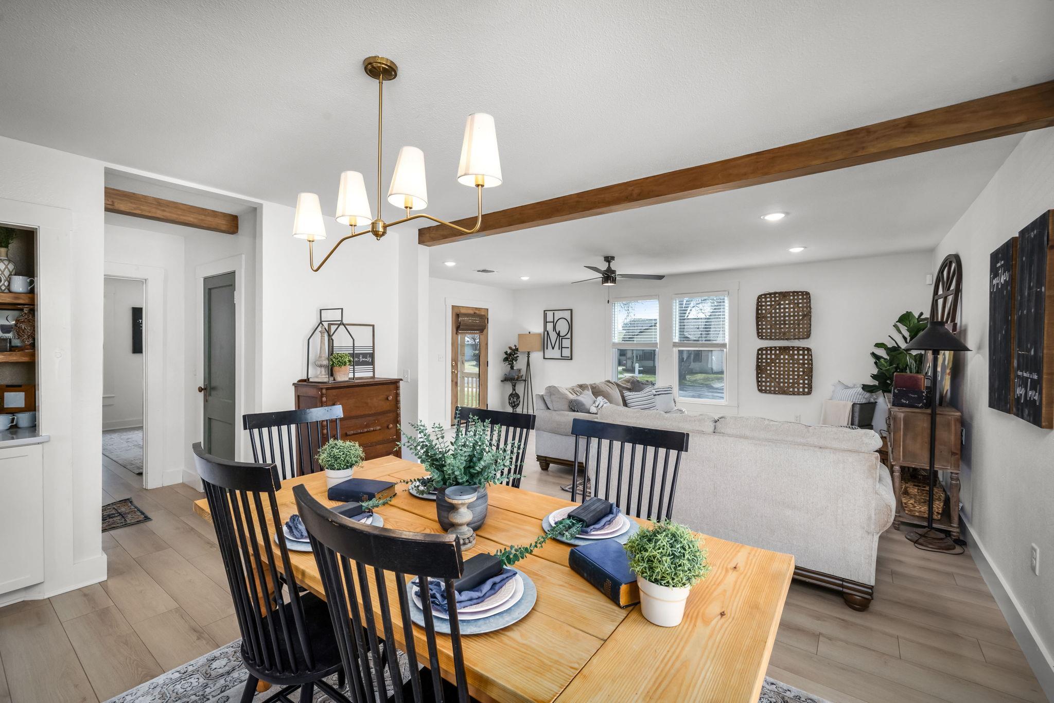 215 Paulus St, Schulenburg, TX 78956