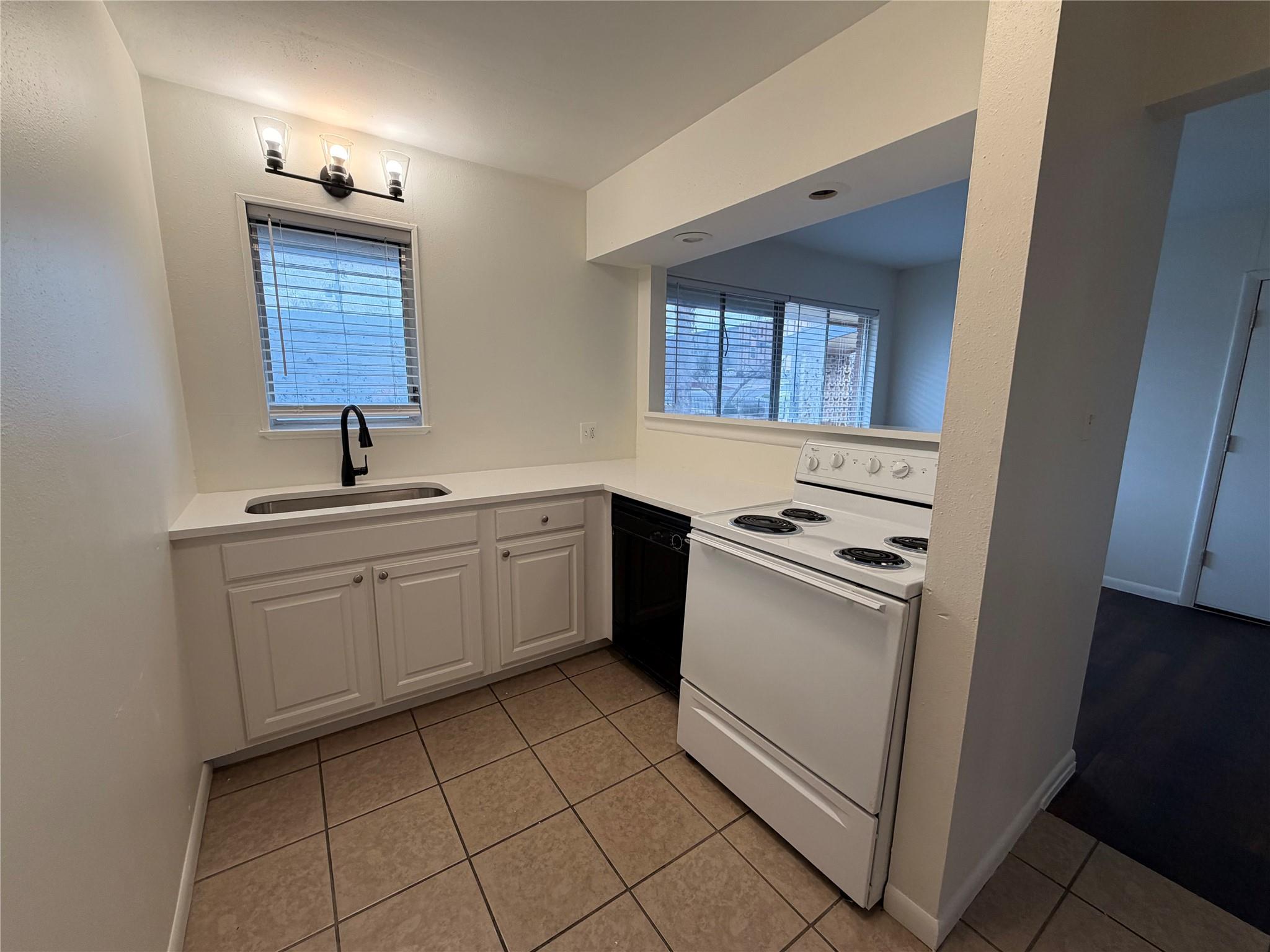 3304 Red River St # 206, Austin, TX 78705