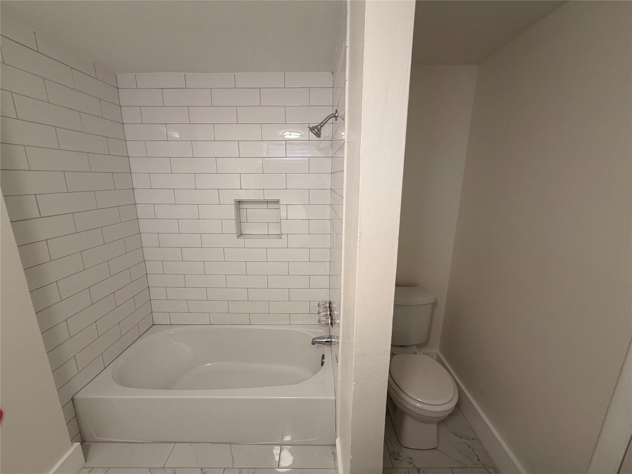 3304 Red River St # 206, Austin, TX 78705