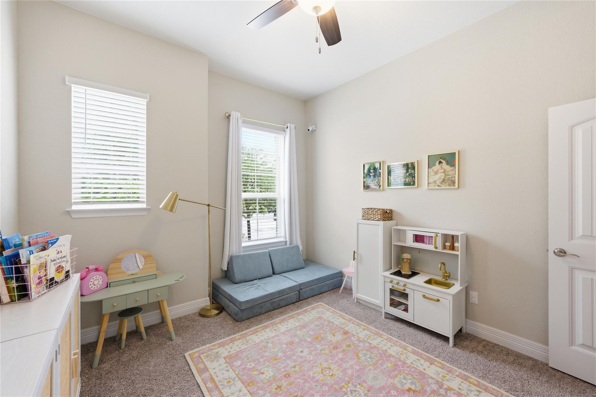 183 Lacy Oak Dr, Buda, TX 78610