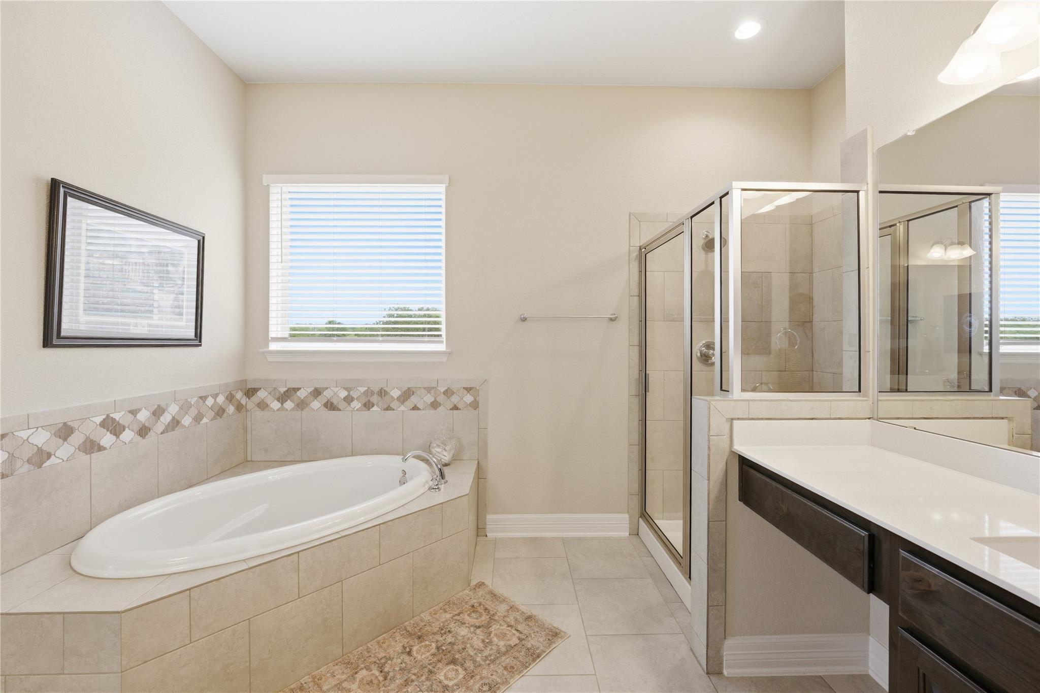 183 Lacy Oak Dr, Buda, TX 78610