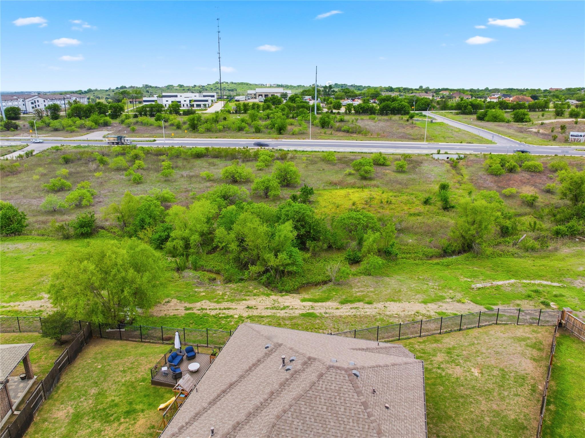 183 Lacy Oak Dr, Buda, TX 78610