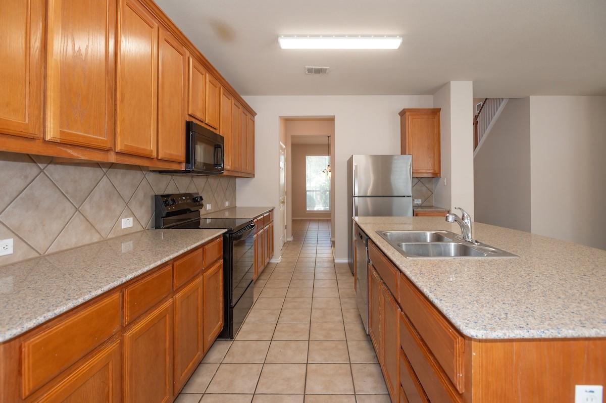 1612 Melissa Oaks Ln, Austin, TX 78744