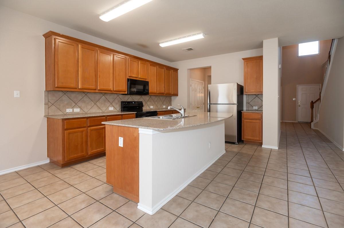 1612 Melissa Oaks Ln, Austin, TX 78744