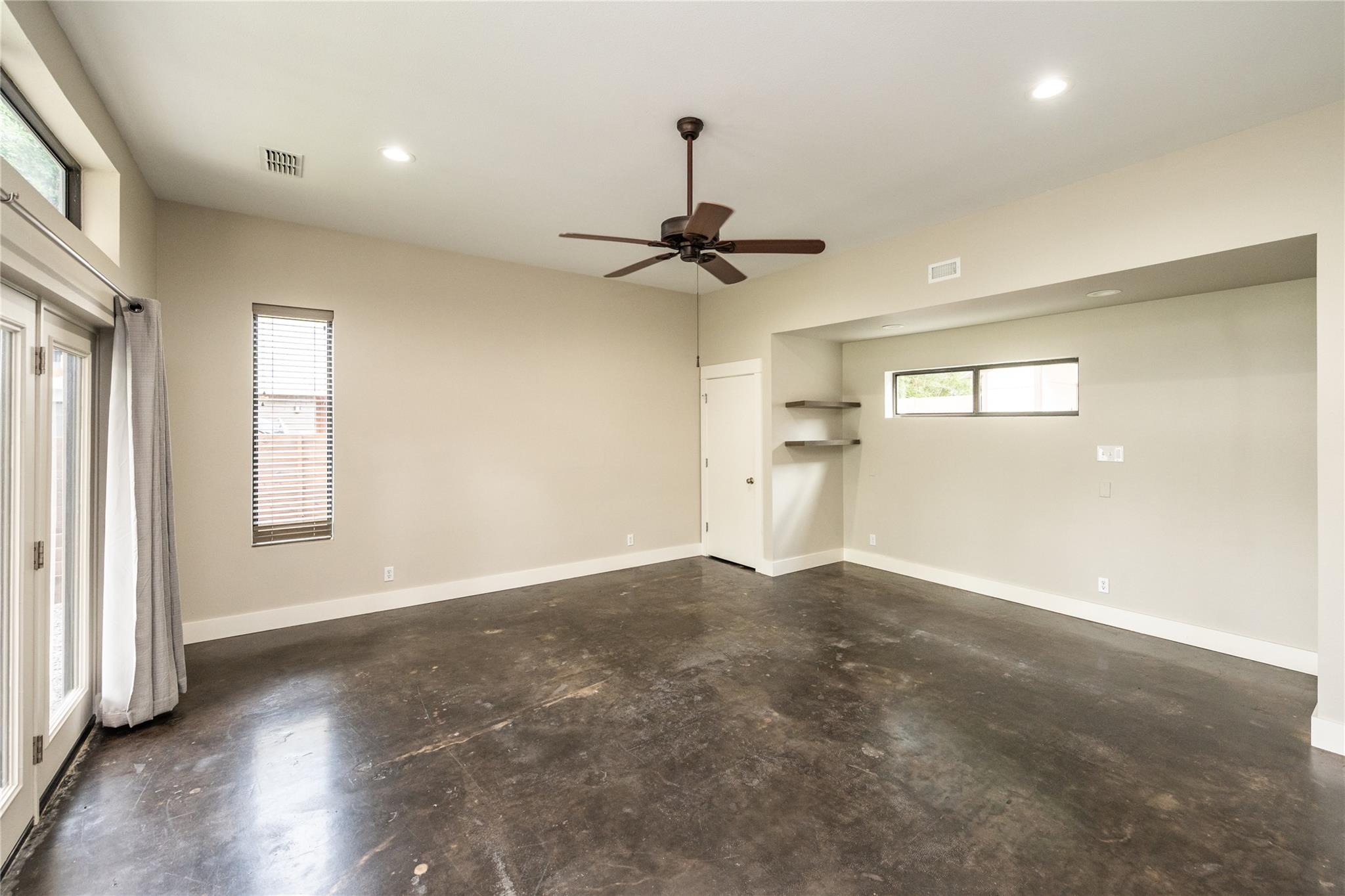 2103 Kinney Ave, Austin, TX 78704