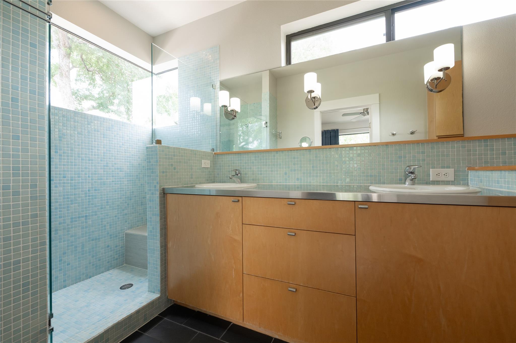 2103 Kinney Ave, Austin, TX 78704