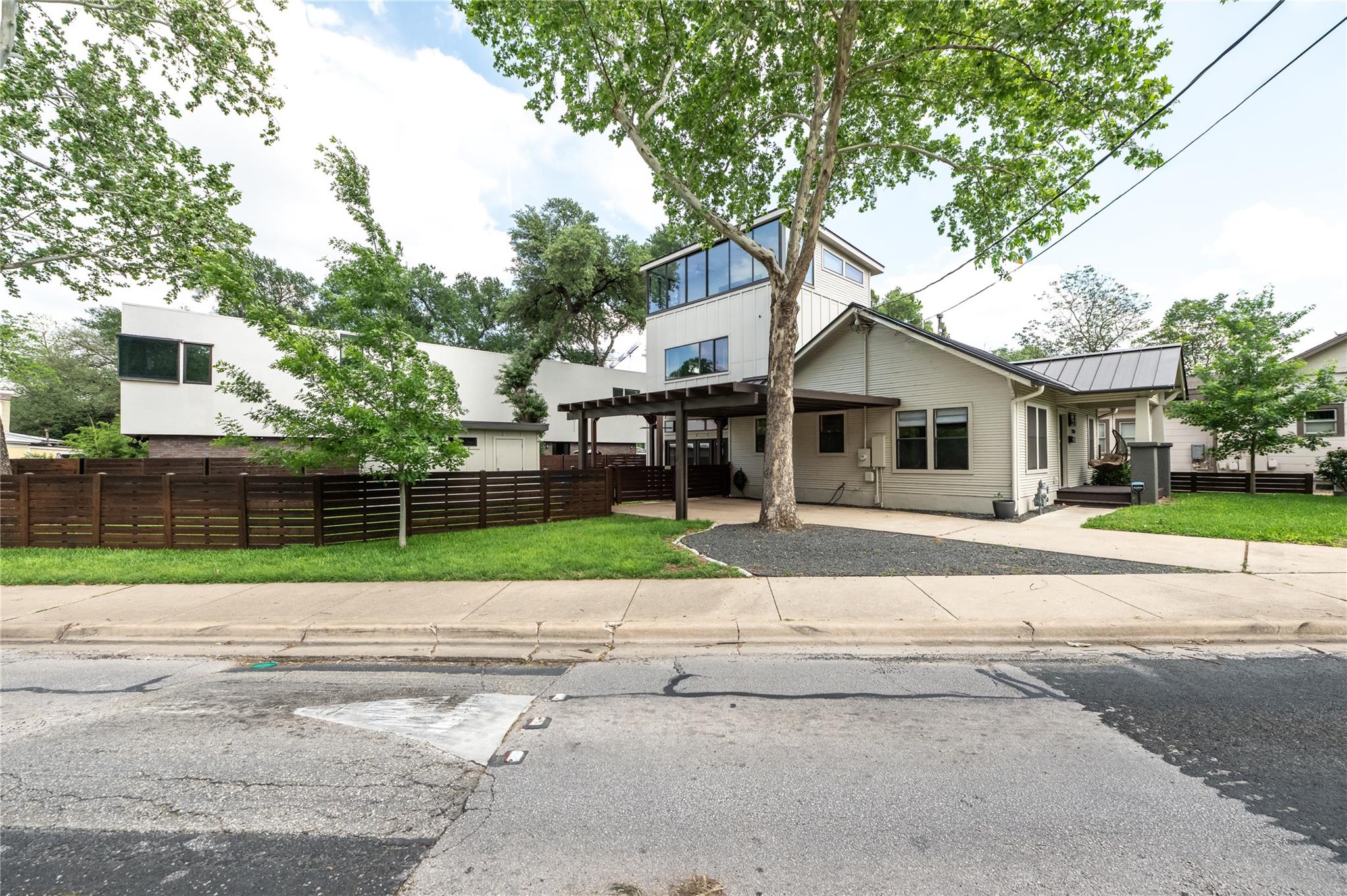 2103 Kinney Ave, Austin, TX 78704