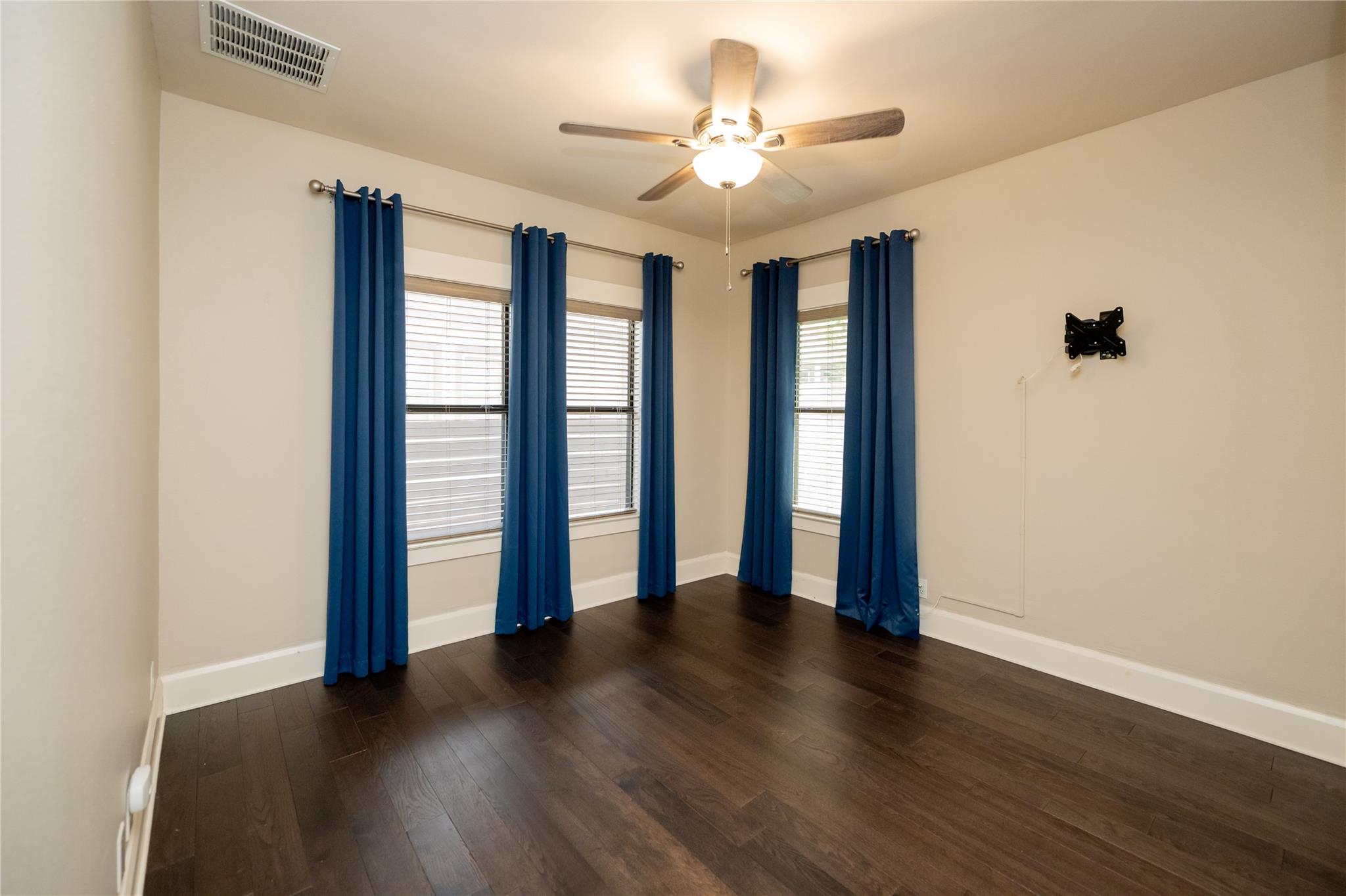 2103 Kinney Ave, Austin, TX 78704