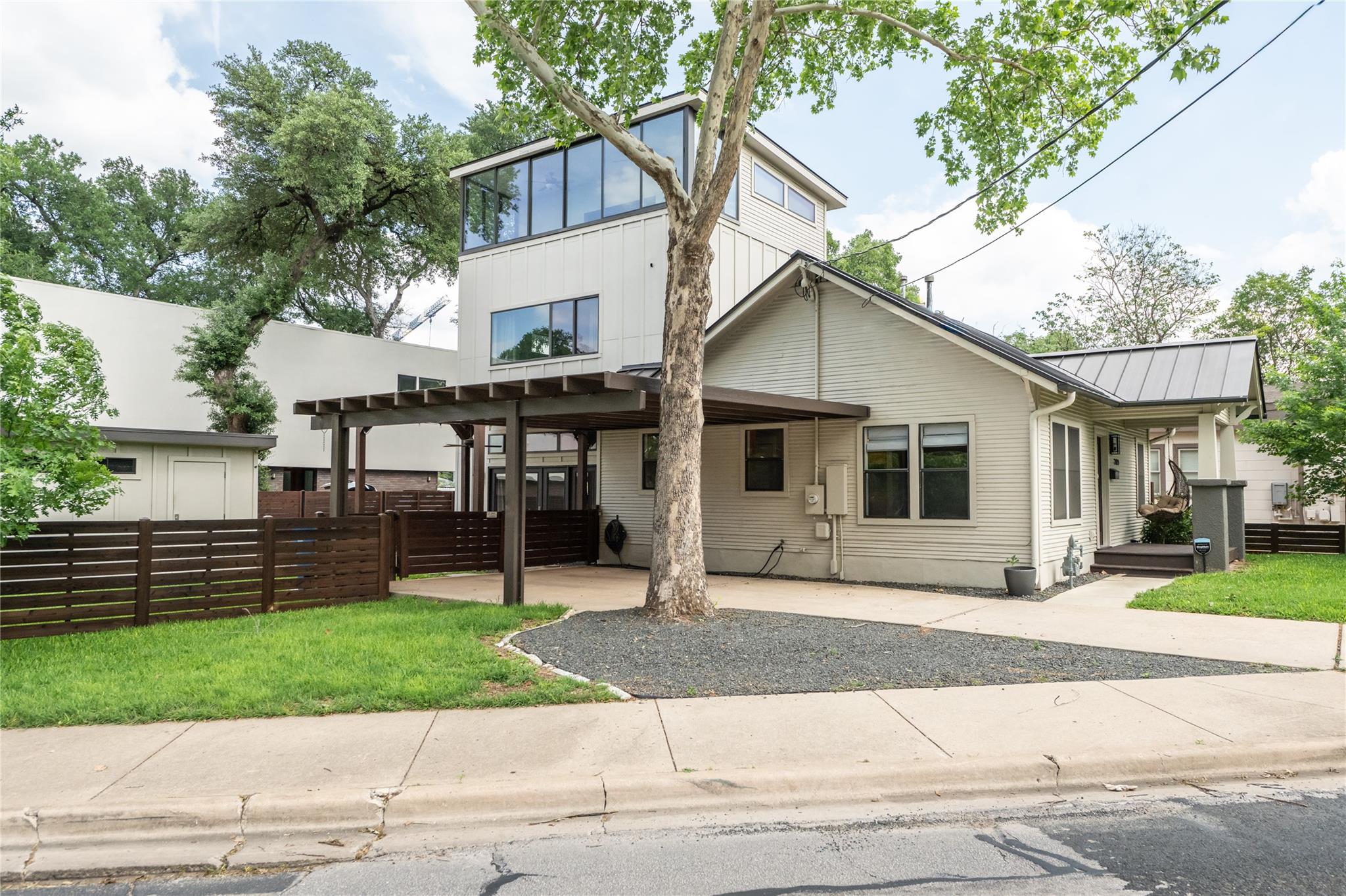 2103 Kinney Ave, Austin, TX 78704