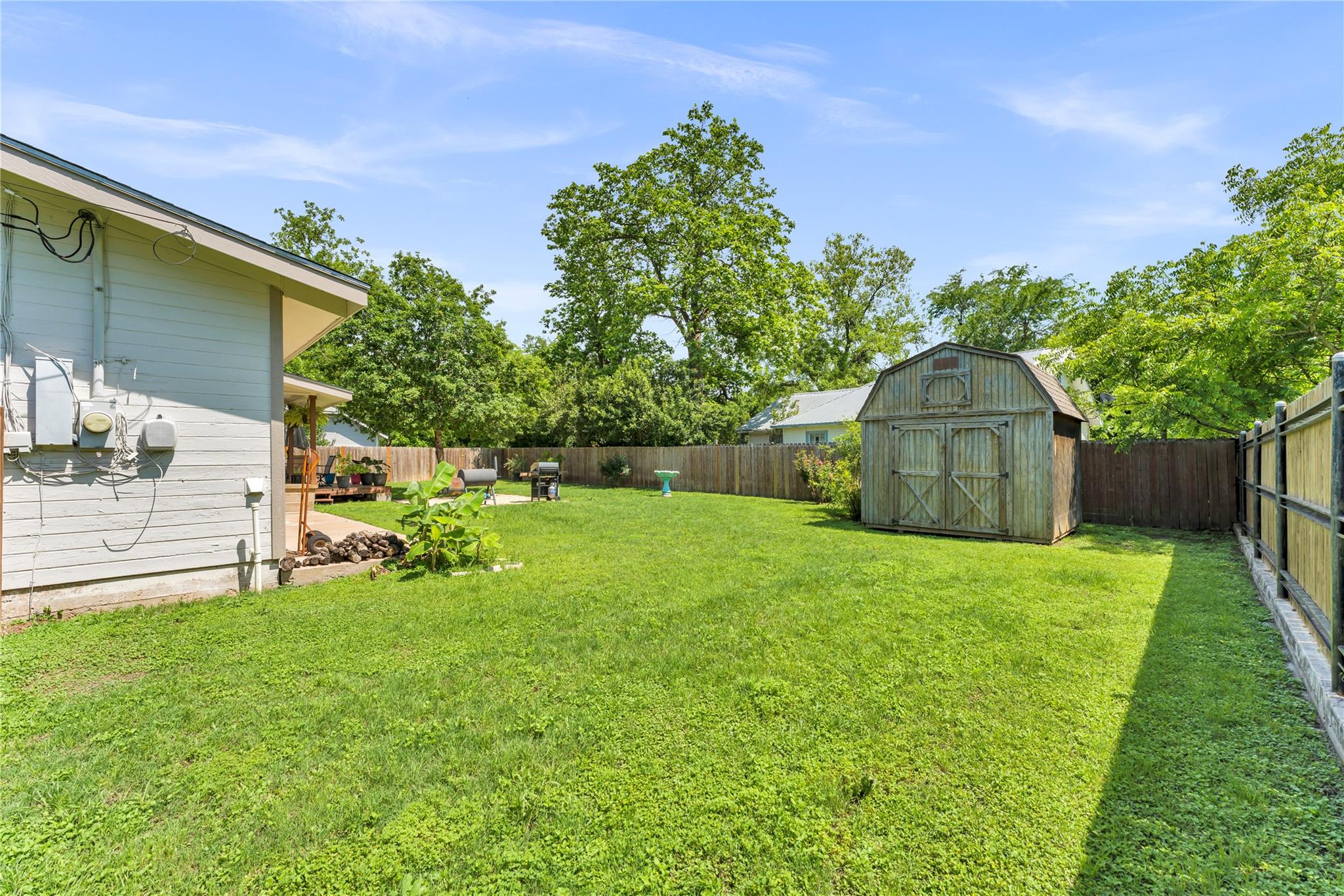 209 E Live Oak St, Burnet, TX 78611