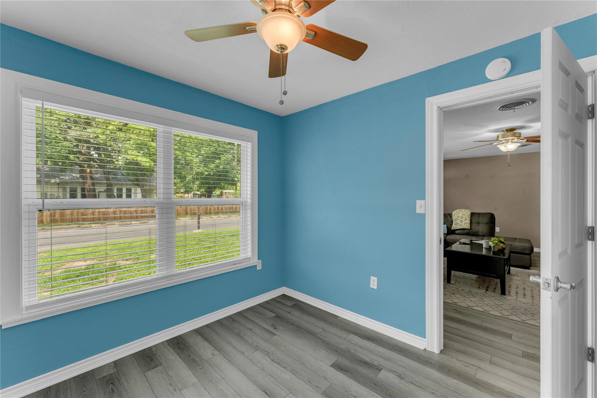 209 E Live Oak St, Burnet, TX 78611