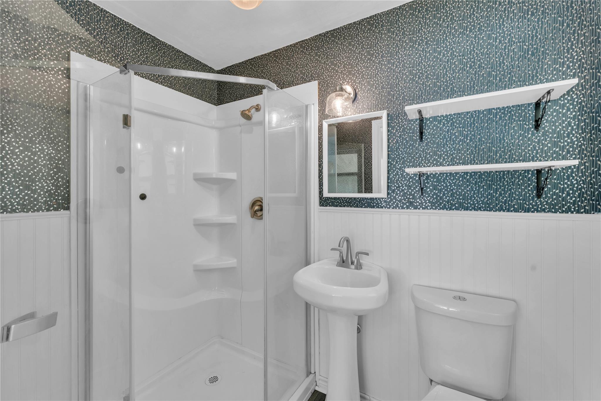 209 E Live Oak St, Burnet, TX 78611