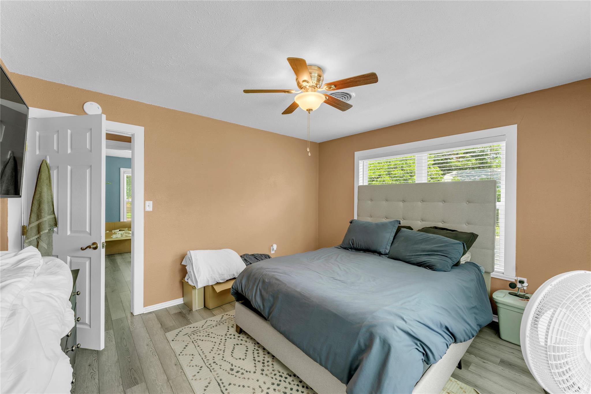 209 E Live Oak St, Burnet, TX 78611