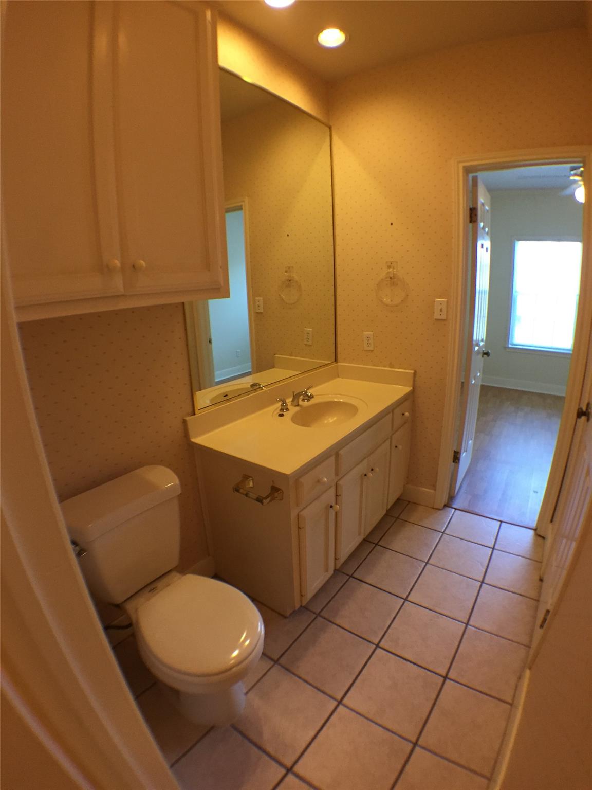 2100 San Gabriel St # 201, Austin, TX 78705