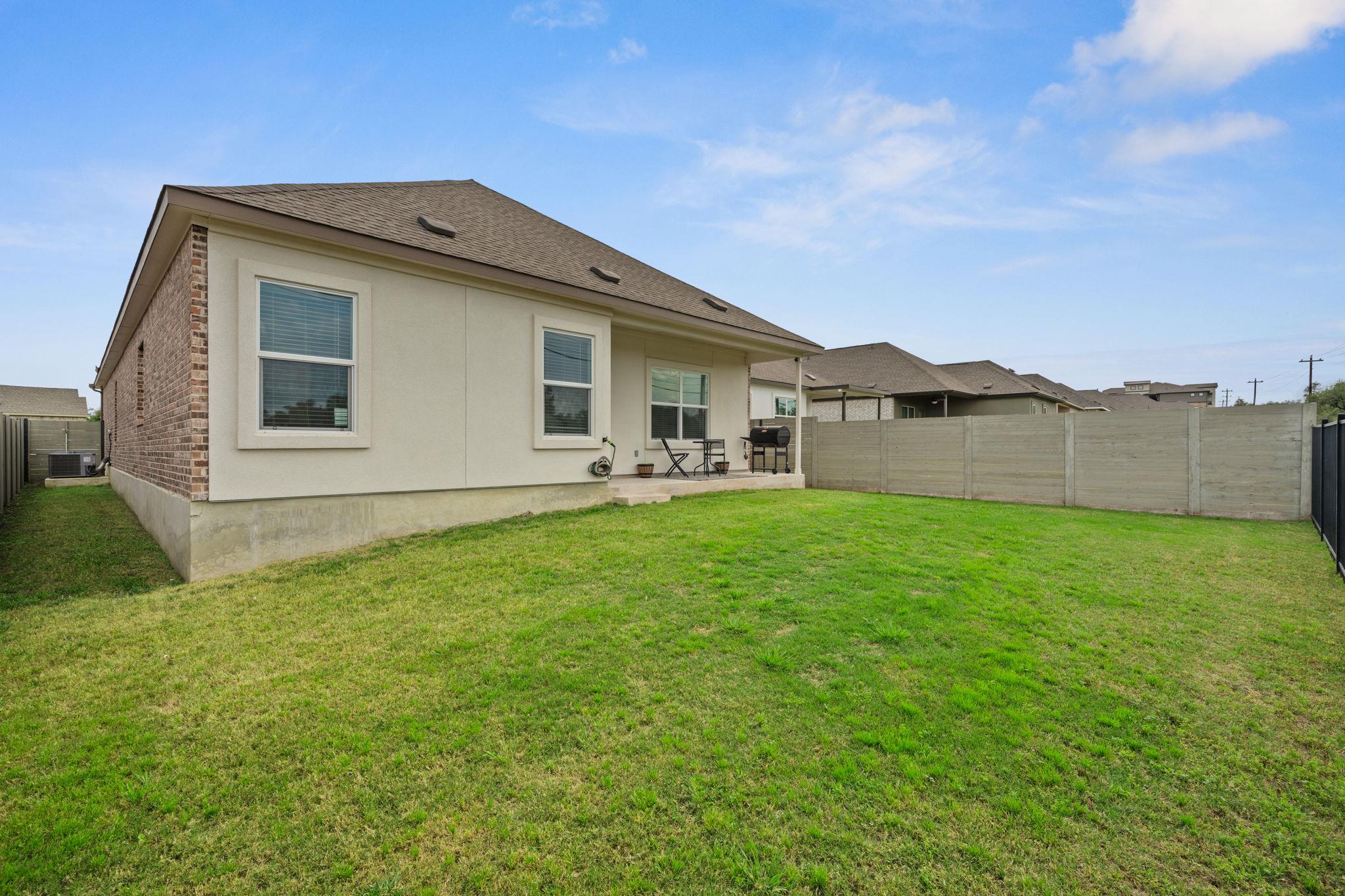 124 Flint Mountain Rd, Georgetown, TX 78628