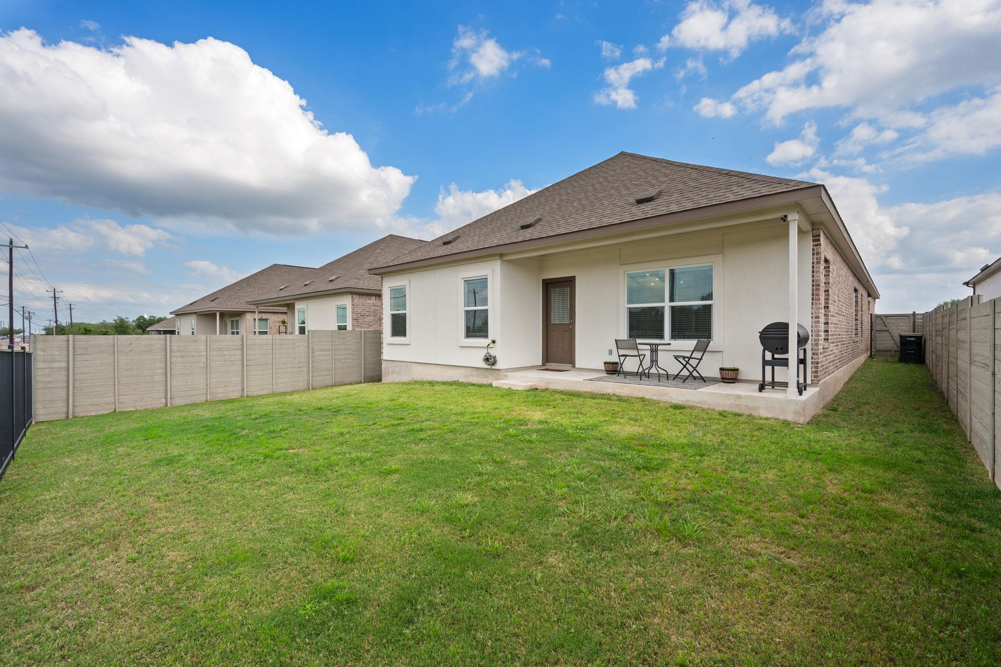 124 Flint Mountain Rd, Georgetown, TX 78628