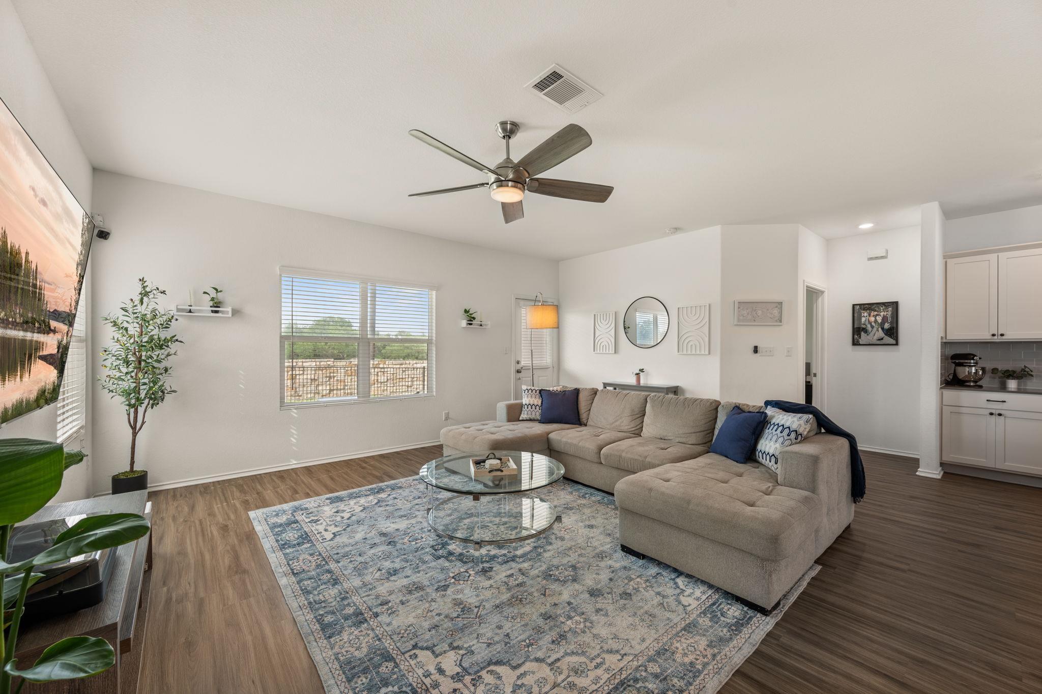 124 Flint Mountain Rd, Georgetown, TX 78628