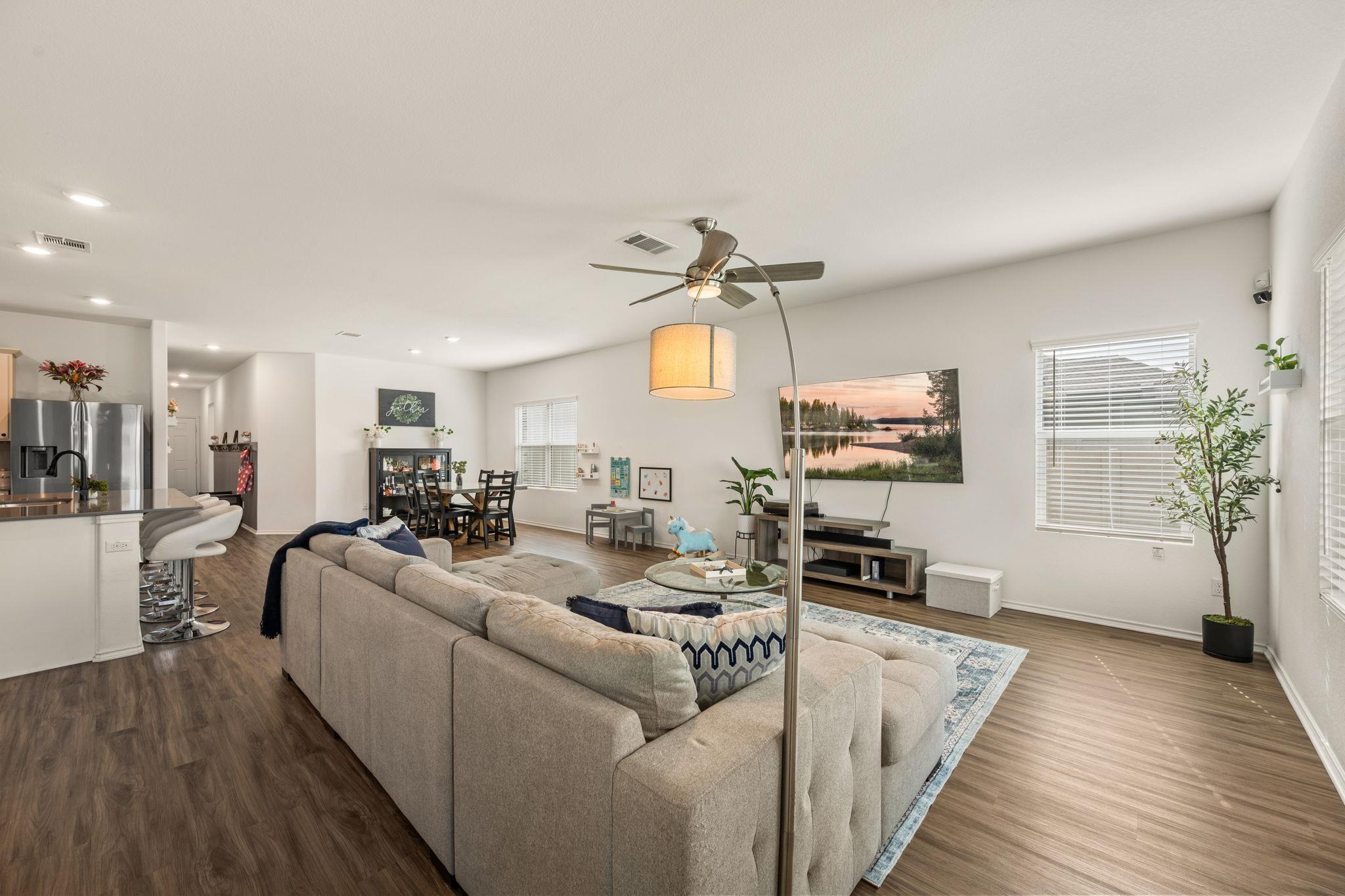 124 Flint Mountain Rd, Georgetown, TX 78628