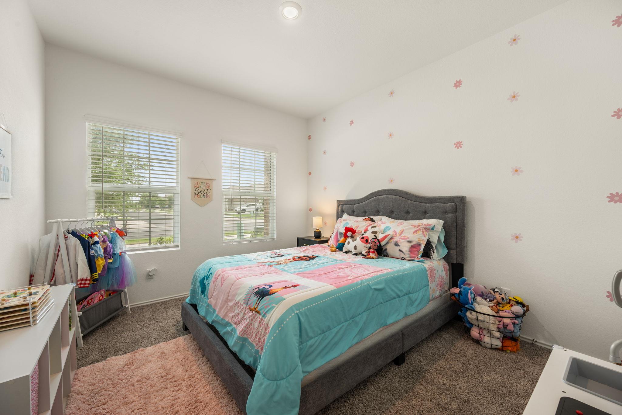 124 Flint Mountain Rd, Georgetown, TX 78628