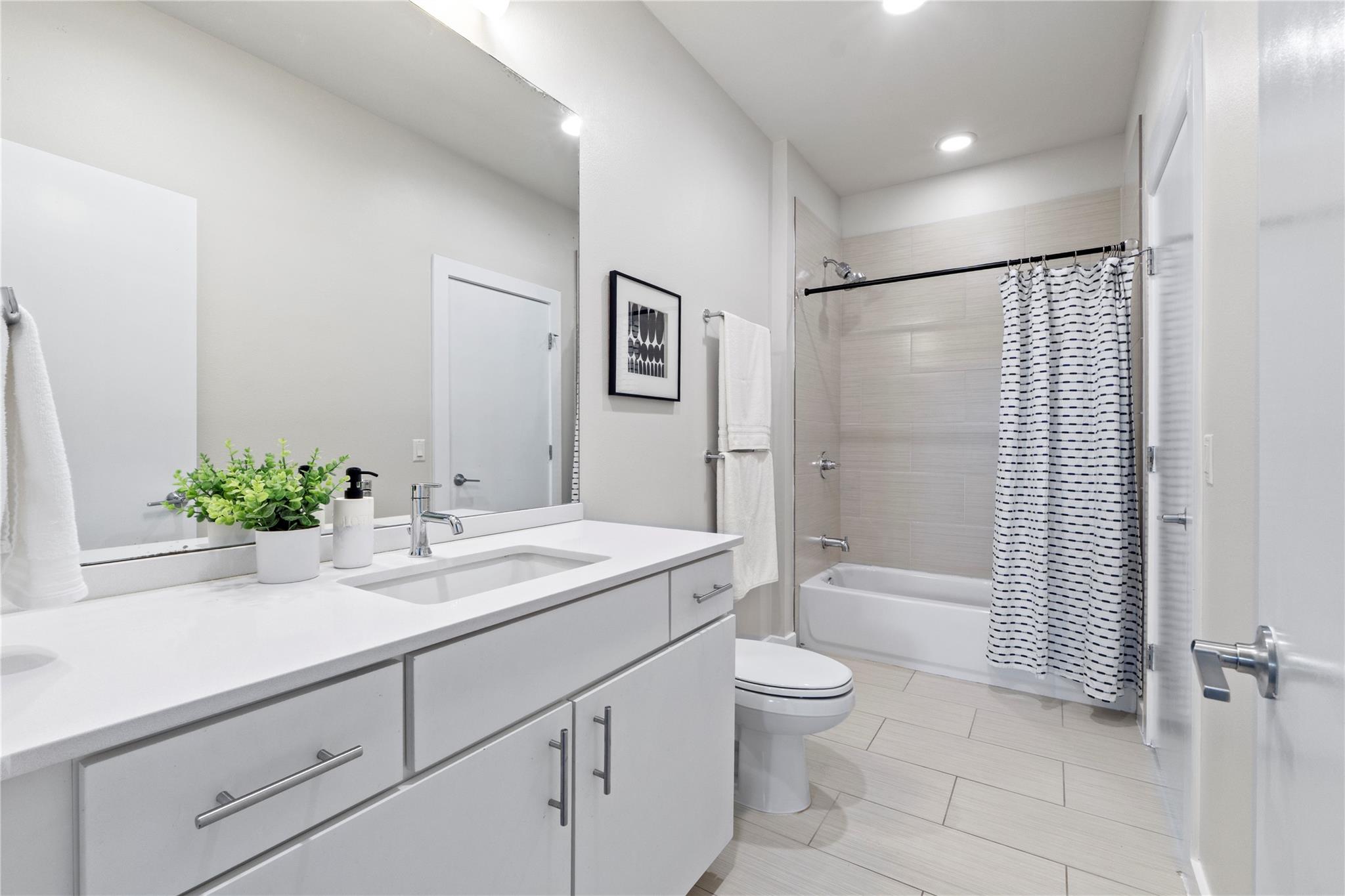 3001 Del Curto Rd # 35, Austin, TX 78704