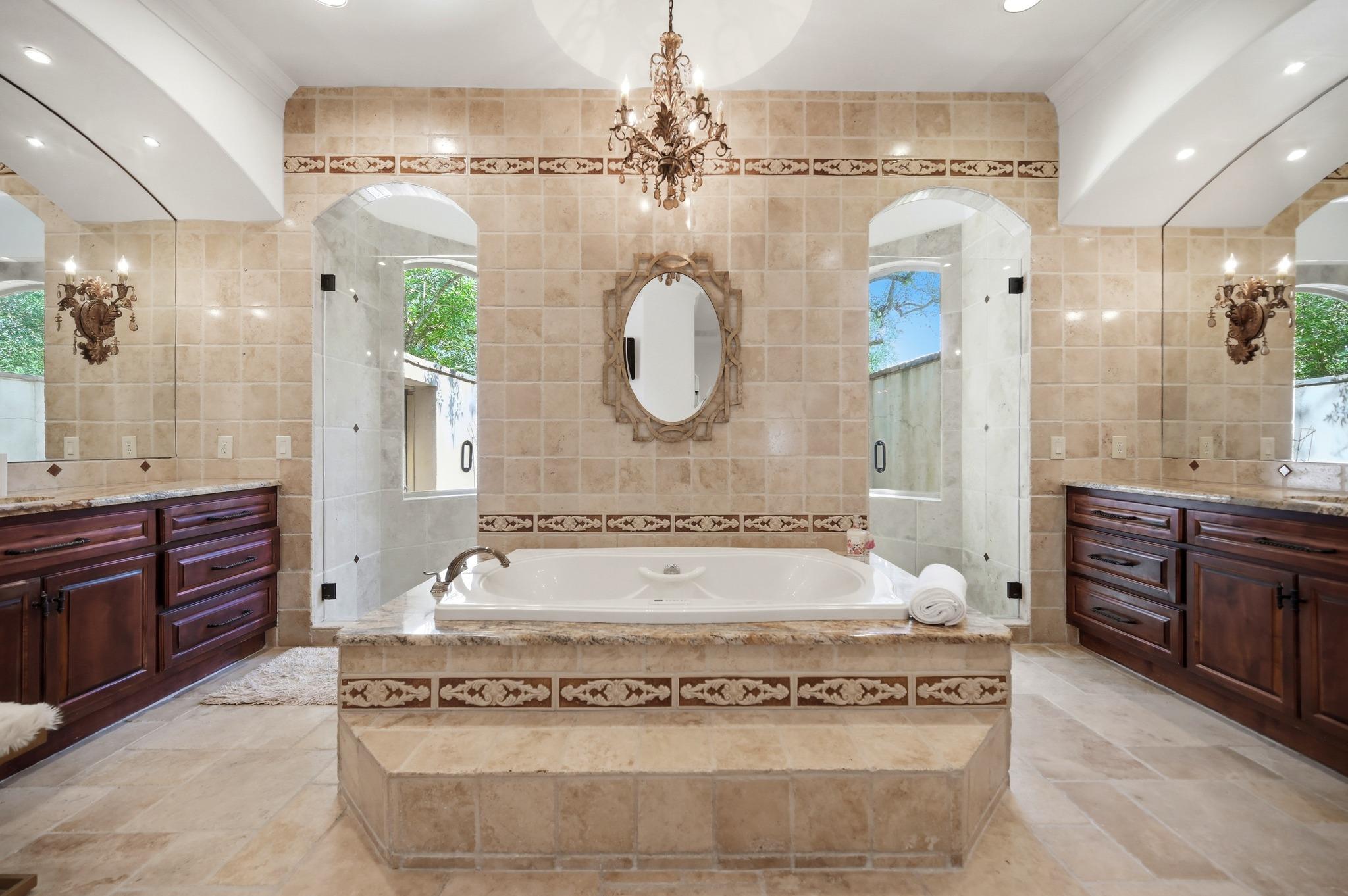 10210 Oak Forest Way, New Braunfels, TX 78132