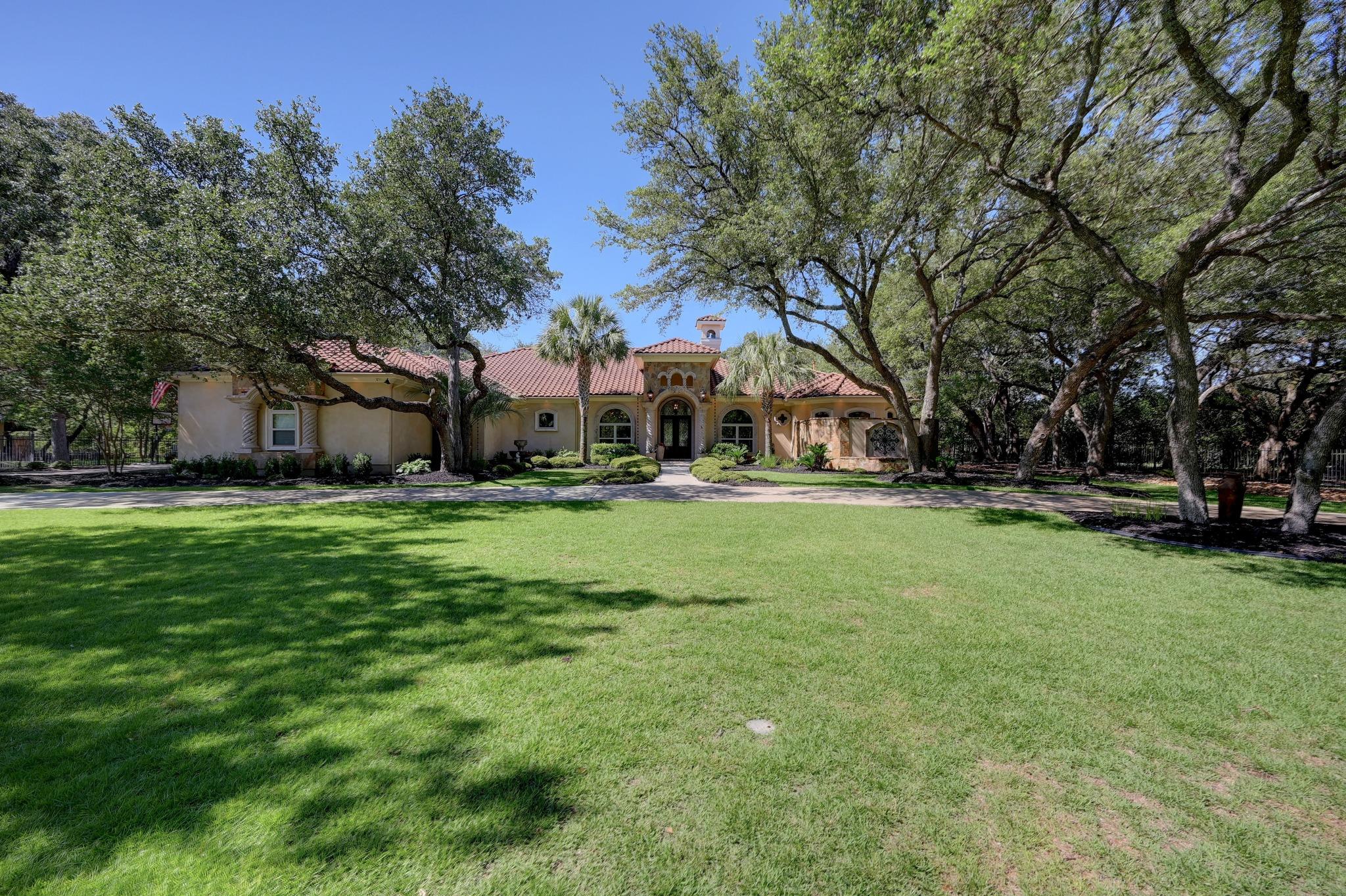 10210 Oak Forest Way, New Braunfels, TX 78132