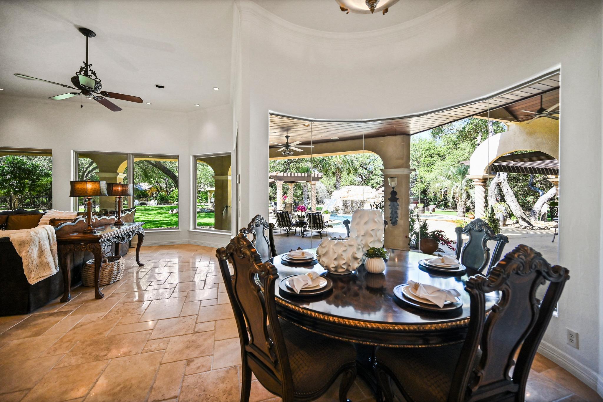 10210 Oak Forest Way, New Braunfels, TX 78132
