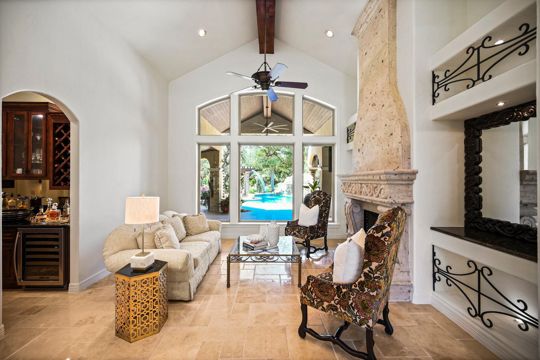 10210 Oak Forest Way, New Braunfels, TX 78132