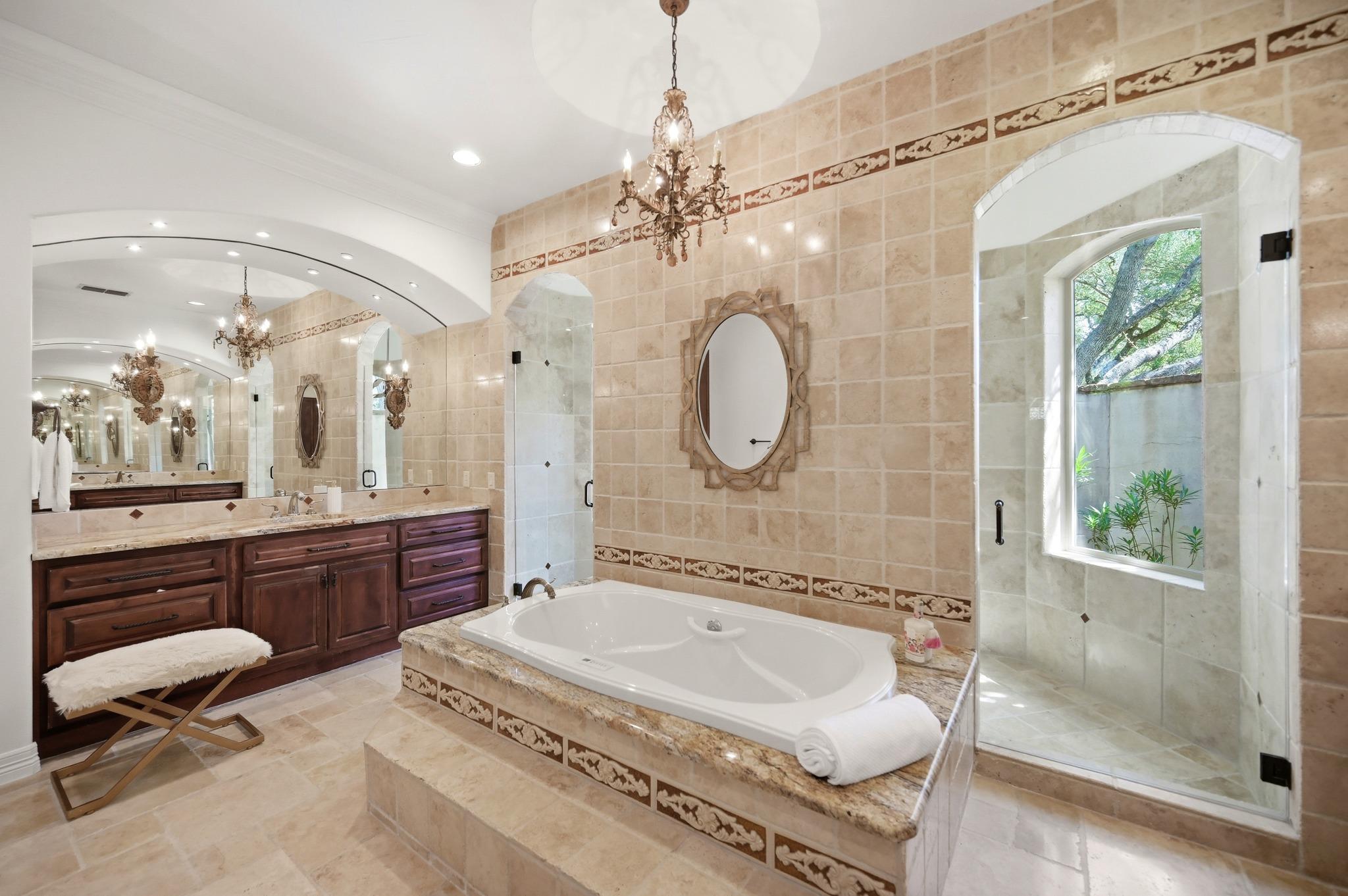 10210 Oak Forest Way, New Braunfels, TX 78132