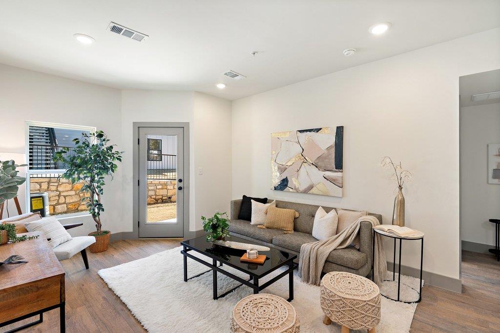 2450 Wickersham Ln # 1924, Austin, TX 78741