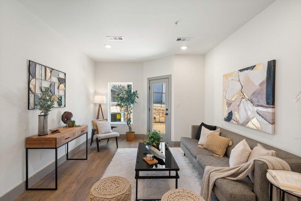 2450 Wickersham Ln # 1924, Austin, TX 78741