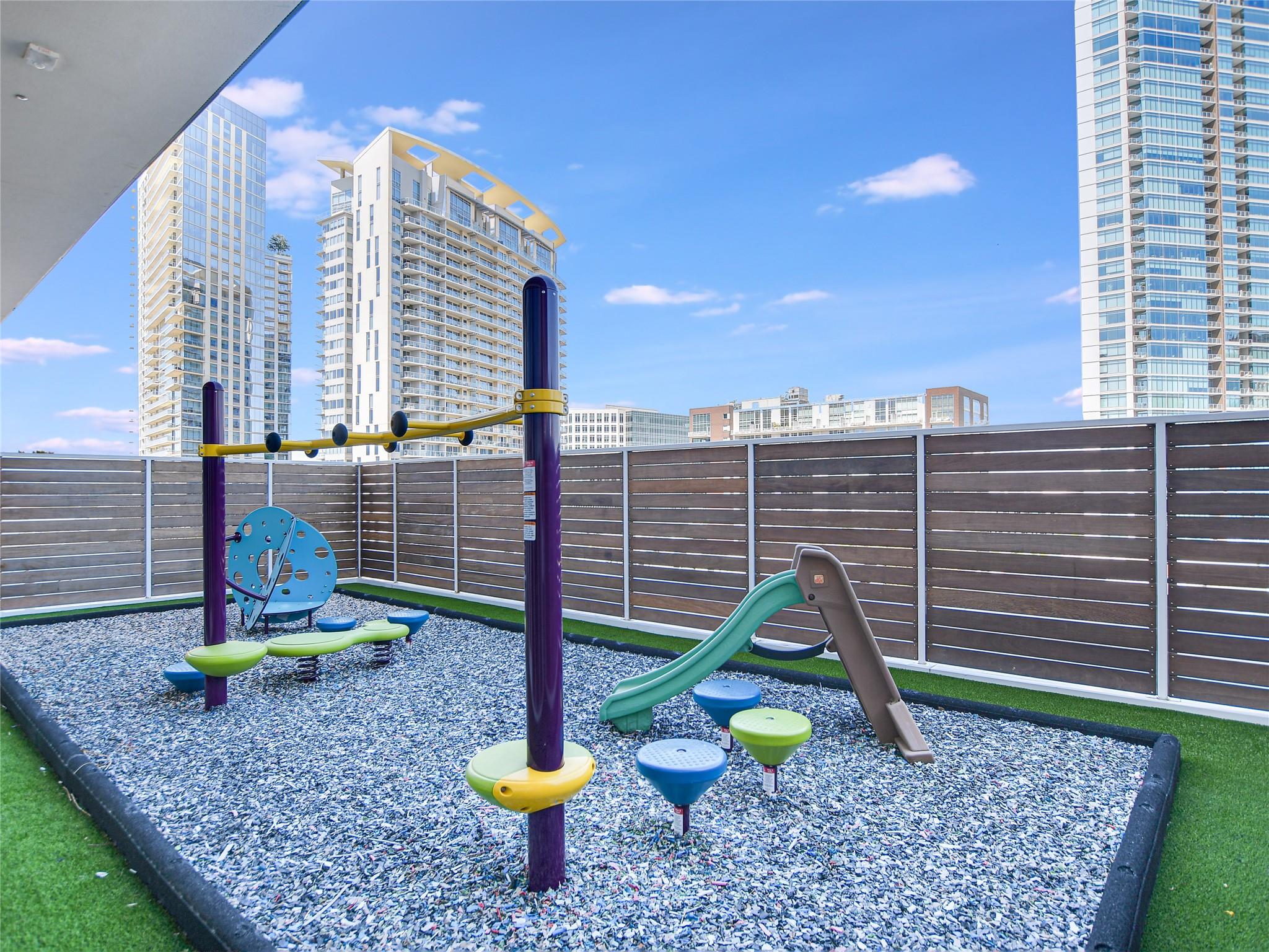 301 West Ave # 1004, Austin, TX 78701