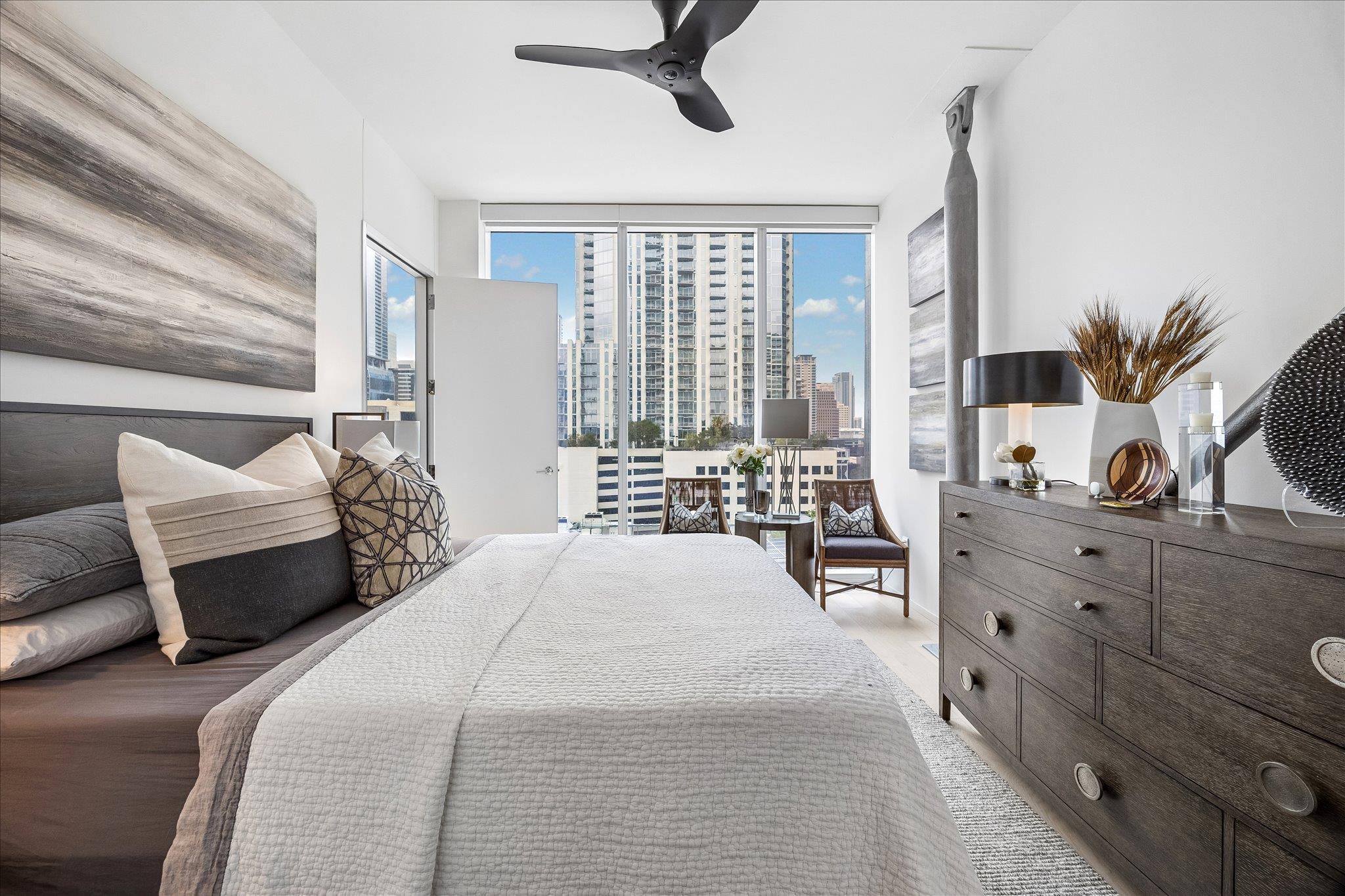 301 West Ave # 1004, Austin, TX 78701