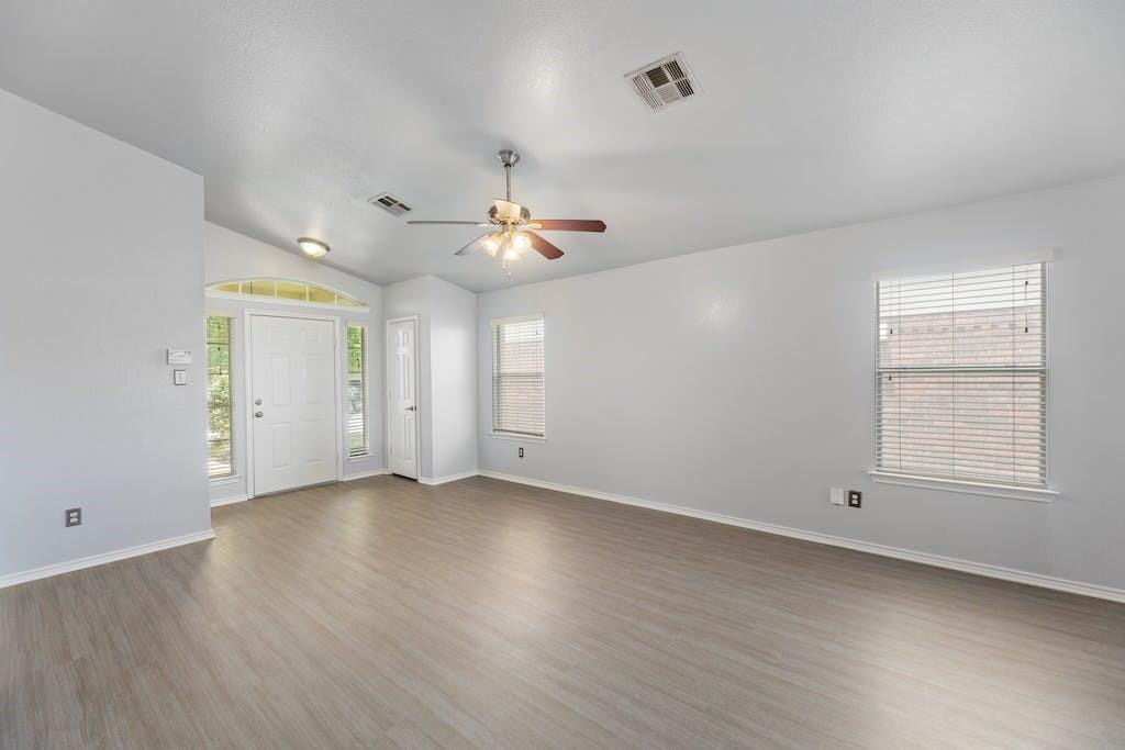 12816 Dwight Eisenhower St, Manor, TX 78653