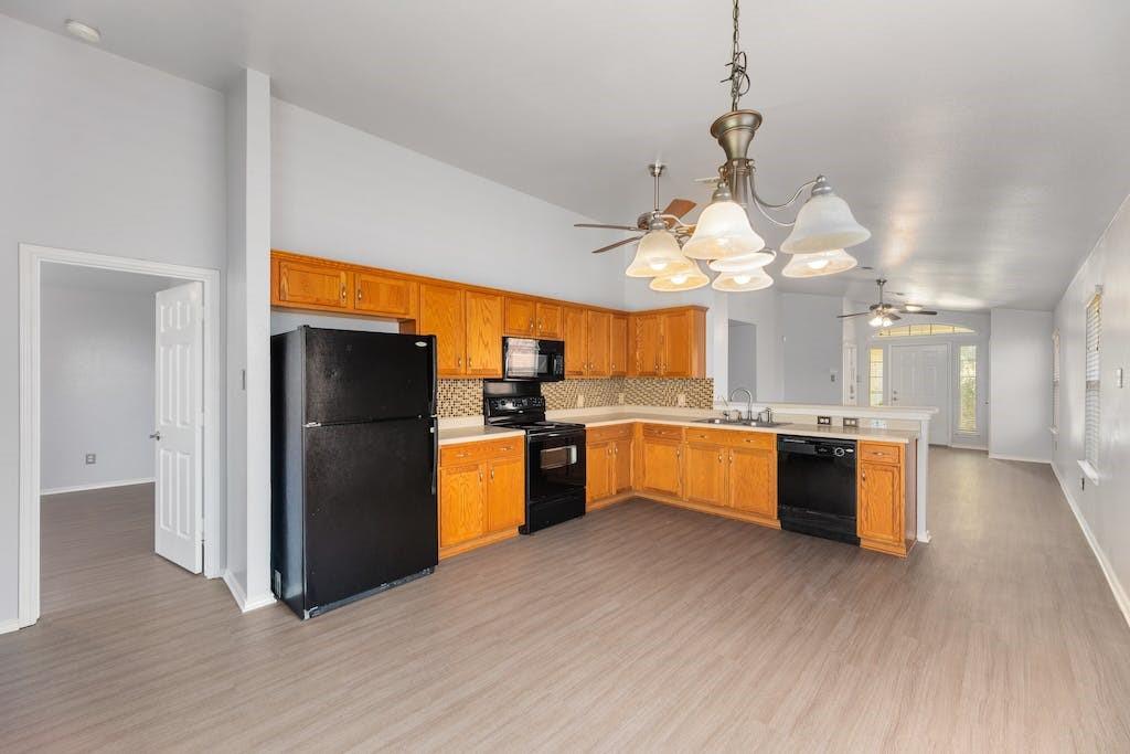 12816 Dwight Eisenhower St, Manor, TX 78653