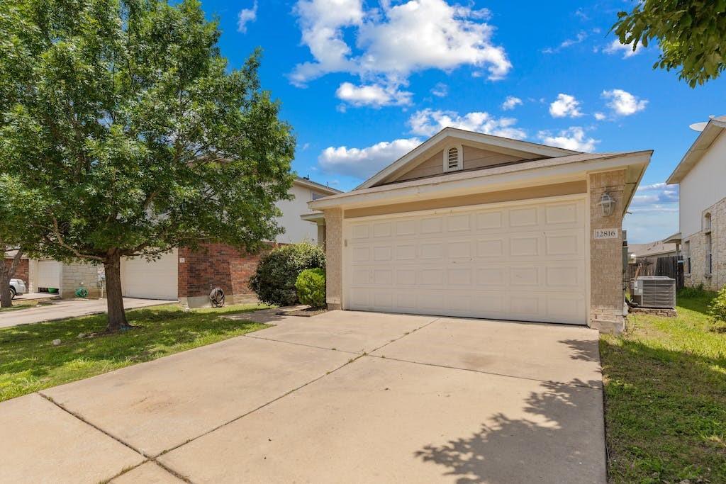 12816 Dwight Eisenhower St, Manor, TX 78653