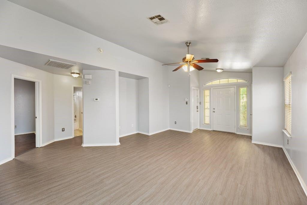 12816 Dwight Eisenhower St, Manor, TX 78653