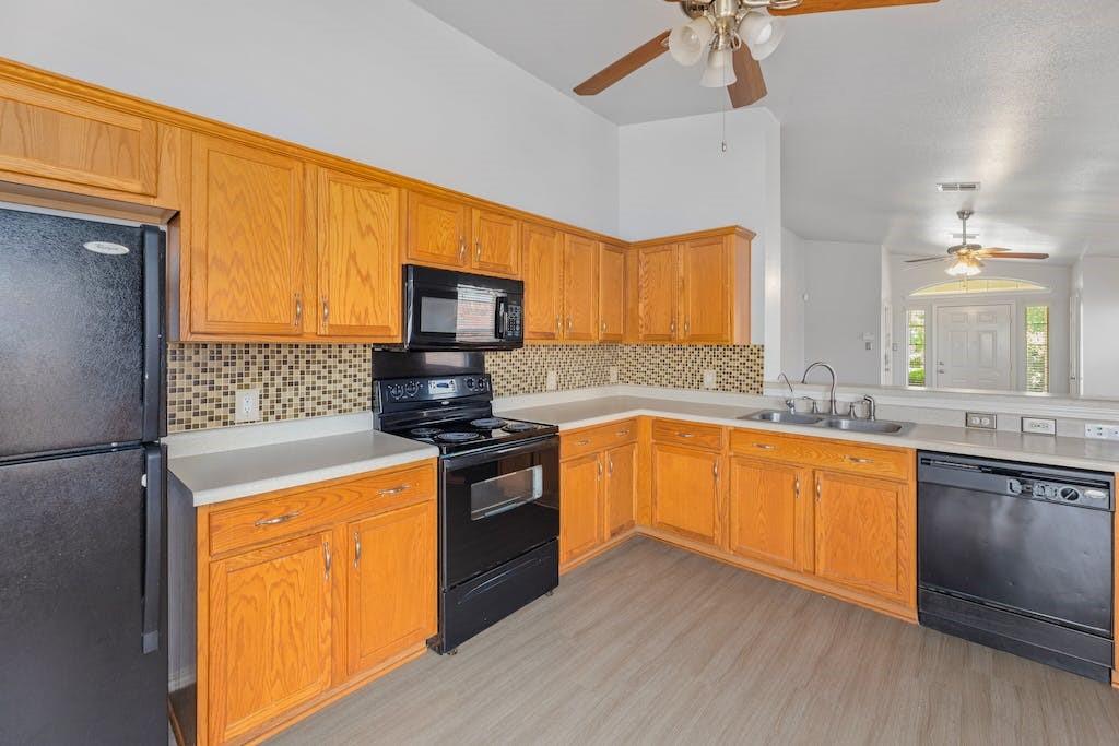 12816 Dwight Eisenhower St, Manor, TX 78653