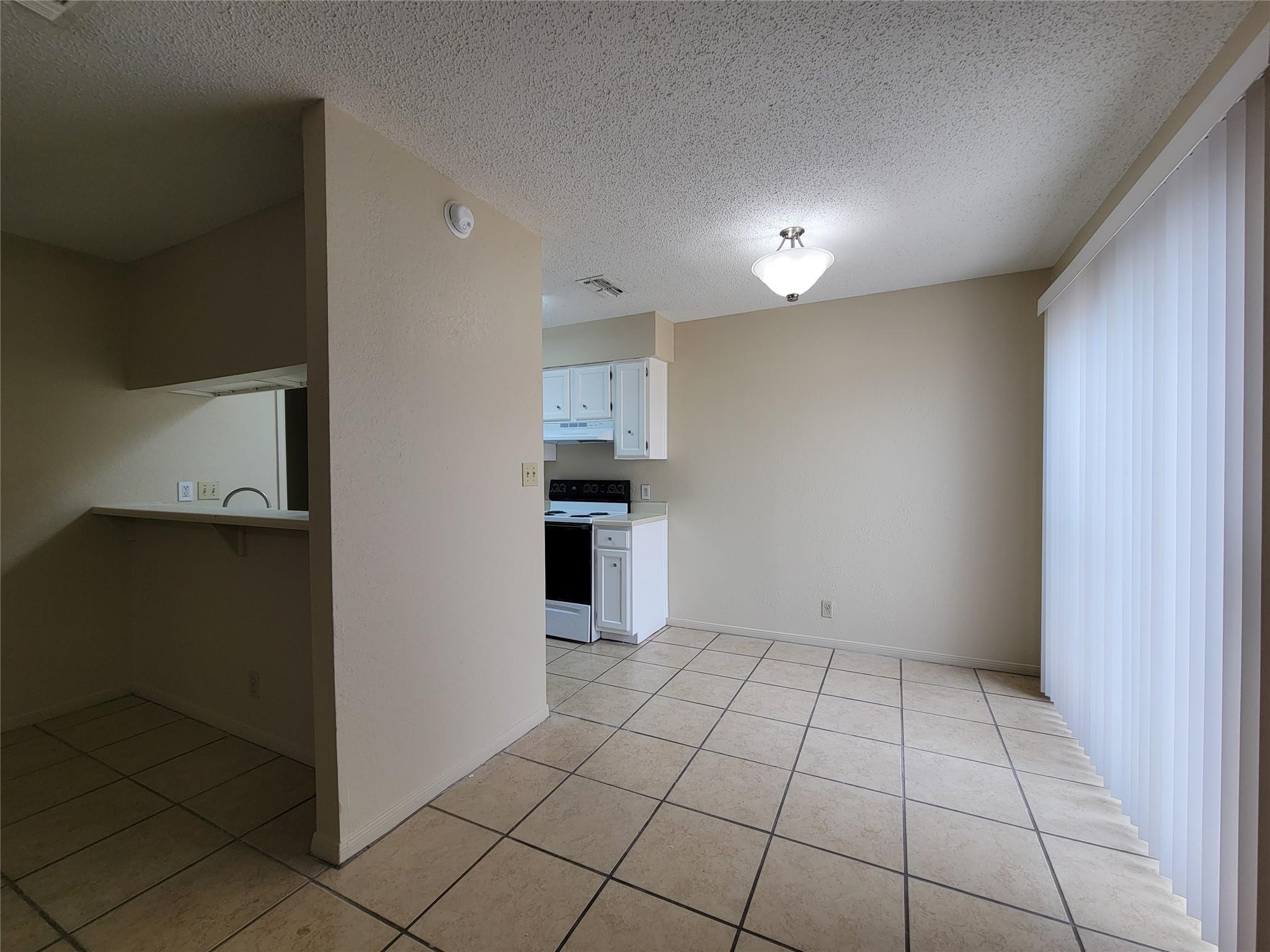 2804 Bull Run # B, Taylor, TX 76574